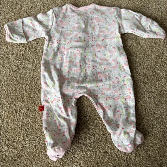 Magnetic me Unicorn Magnetic Footie - Picture 4 of 5